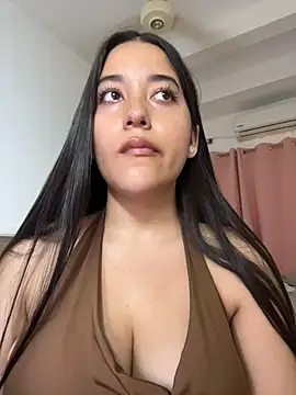 Nhefertary online show from April 10, 2026, 10:47 pm