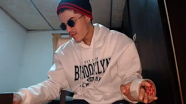 Snapshot of imsammytop chatting on March 21, 2026, 12:10 pm imsammytop online show from March 21, 2026, 12:10 pm