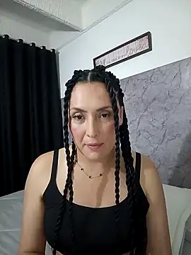 Snapshot of Nina-Velour chatting on October 15, 2025, 1:39 am Nina-Velour online show from October 15, 2025, 1:39 am
