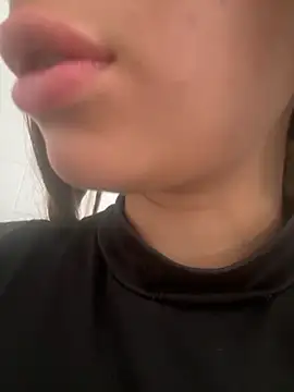 alahia hank online show from December 4, 2025, 6:05 pm