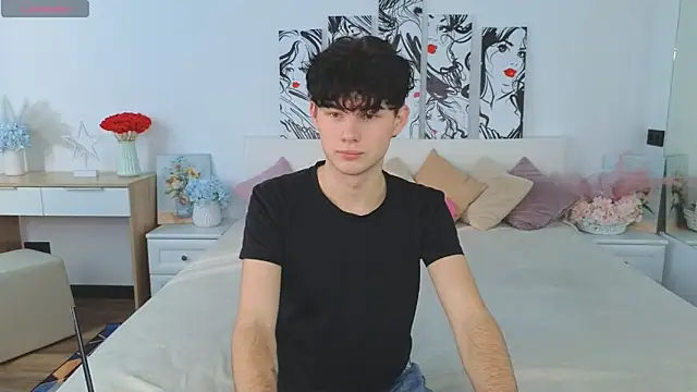 Cute Mike online show from October 18, 2025, 6:16 am