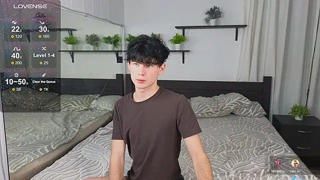 Cute Mike online show from October 26, 2025, 6:36 pm