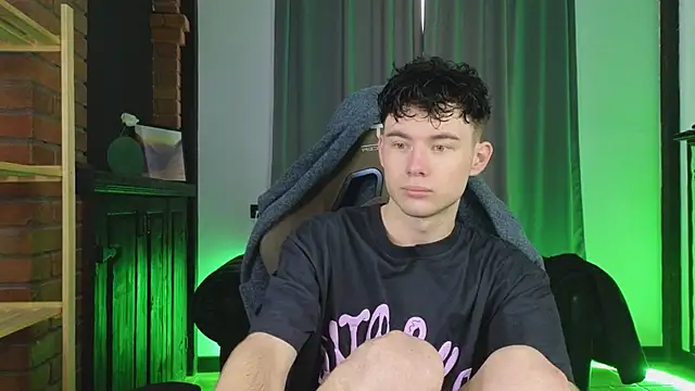 Cute Mike online show from February 22, 2026, 5:08 am