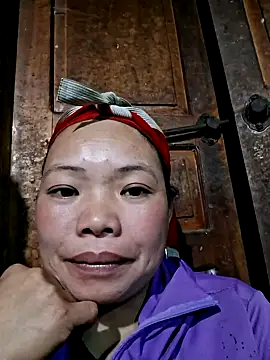 miomio-12 online show from October 5, 2025, 12:14 pm