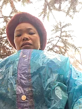 miomio-12 online show from November 3, 2025, 1:40 am