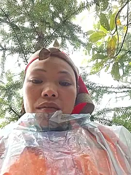 miomio-12 online show from November 11, 2025, 12:32 am