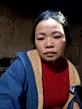 miomio-12 online show from January 17, 2026, 1:05 pm