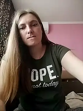 OksiLoverx online show from March 18, 2026, 9:12 am