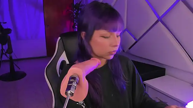 Lia Kitten online show from October 25, 2025, 5:26 am