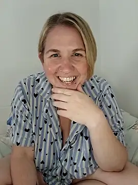 LaceyWestxx online show from October 11, 2025, 5:33 pm