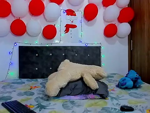 britney london x online show from December 20, 2025, 1:23 am