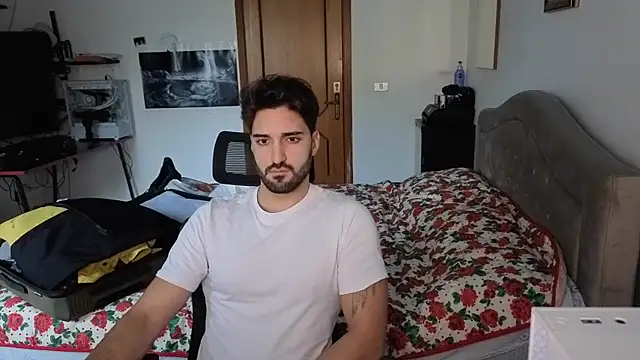 Al3xox02 online show from January 10, 2026, 2:52 pm