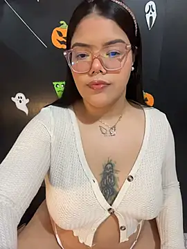 GabrielleMarsh1 online show from November 2, 2025, 3:09 am