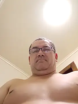 Snapshot of Alfred_00000 chatting on October 9, 2025, 7:34 pm Alfred 00000 online show from October 9, 2025, 7:34 pm