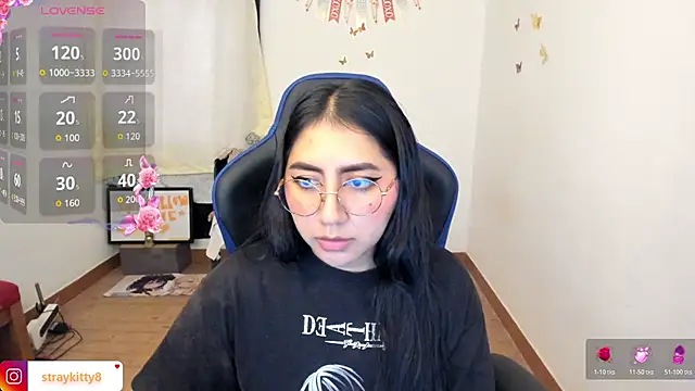 LoveLyy- online show from April 1, 2026, 6:27 pm