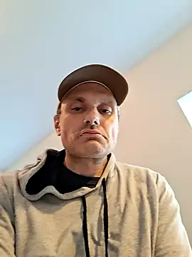 jfro553 online show from April 7, 2026, 10:31 pm