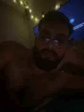 rajasthanichora1310 online show from February 9, 2026, 5:06 pm