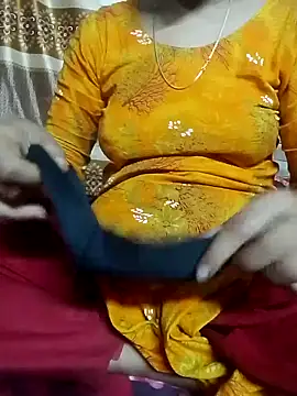 ayesha0001122 online show from October 26, 2025, 12:55 pm