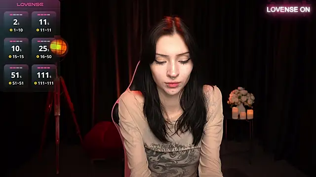 Trix Void online show from November 18, 2025, 10:31 am