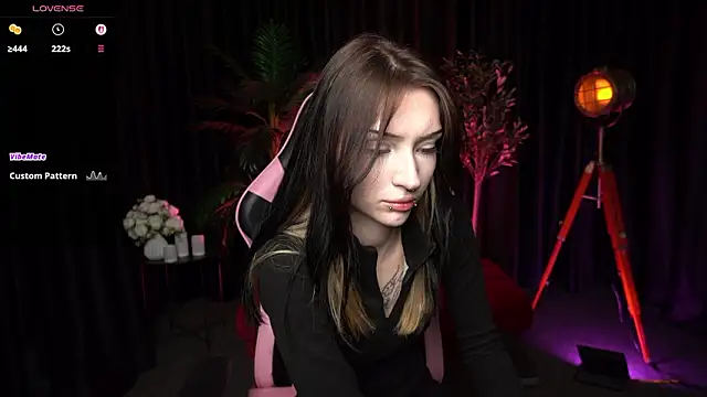 Trix Void online show from March 3, 2026, 10:32 am