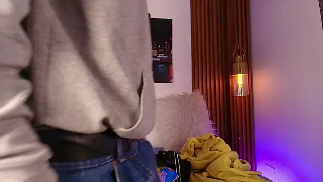 Snapshot of JackFrosst chatting on December 2, 2025, 1:05 pm JackFrosst online show from December 2, 2025, 1:05 pm