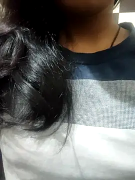 anjali2351 online show from November 11, 2025, 4:40 pm