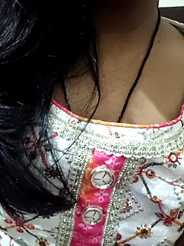 anjali2351 online show from November 14, 2025, 5:44 pm