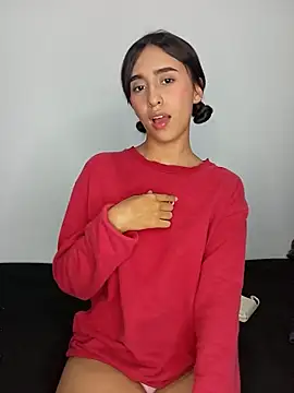 Snapshot of TWUINS-HOT chatting on October 6, 2025, 5:49 am TWUINS-HOT online show from October 6, 2025, 5:49 am