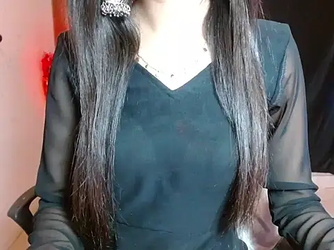 Roiseeee online show from April 18, 2026, 7:01 am