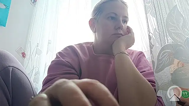 Snapshot of Melorini chatting on February 12, 2026, 3:01 am Melorini online show from February 12, 2026, 3:01 am