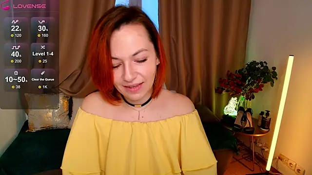 Serena Foxxx online show from November 18, 2025, 2:28 am