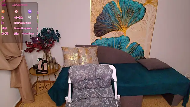 Snapshot of Serena_Foxxx chatting on February 6, 2026, 2:38 am Serena Foxxx online show from February 6, 2026, 2:38 am