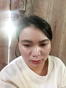 Snapshot of kun-love chatting on February 4, 2026, 2:06 am kun-love online show from February 4, 2026, 2:06 am