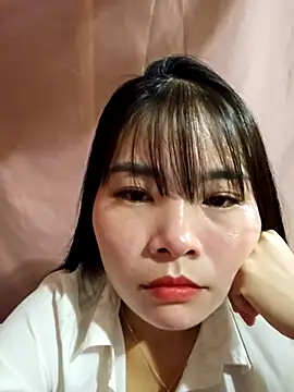 Mylove-here online show from November 18, 2025, 1:44 am