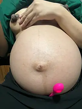 Snapshot of -Harper- chatting on February 7, 2026, 6:17 am -Harper- online show from February 7, 2026, 6:17 am