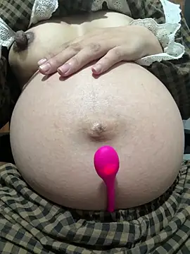 Snapshot of -Harper- chatting on February 8, 2026, 6:06 am -Harper- online show from February 8, 2026, 6:06 am