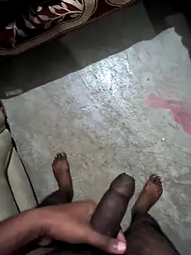 Snapshot of Bull_For_Cuckold_Realmeet chatting on February 3, 2026, 12:53 am Bull For Cuckold Realmeet online show from February 3, 2026, 12:53 am