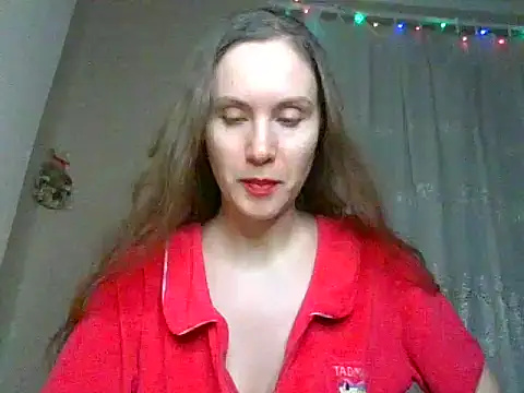 Snapshot of Lynirina chatting on April 12, 2026, 10:37 pm Lynirina online show from April 12, 2026, 10:37 pm