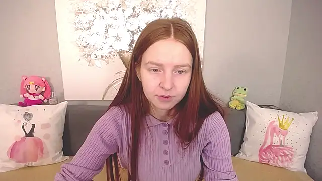 Evarey  online show from November 7, 2025, 6:02 am