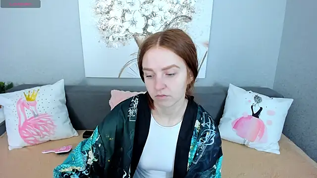 Evarey  online show from December 4, 2025, 5:28 am