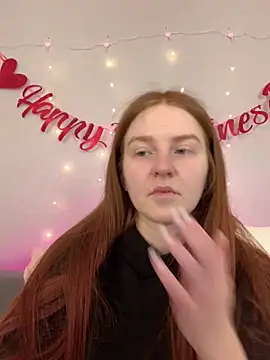 Evarey  online show from February 11, 2026, 5:56 am