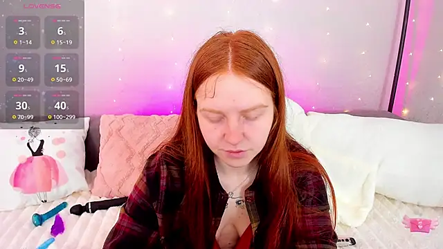 Evarey  online show from April 14, 2026, 5:02 am
