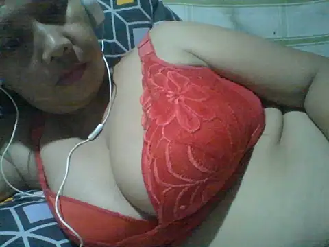 xxxsuckyourdick4u online show from April 14, 2026, 5:57 am