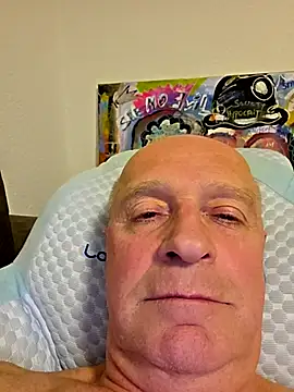 Snapshot of rudy-kralik chatting on February 24, 2026, 9:57 pm rudy-kralik online show from February 24, 2026, 9:57 pm