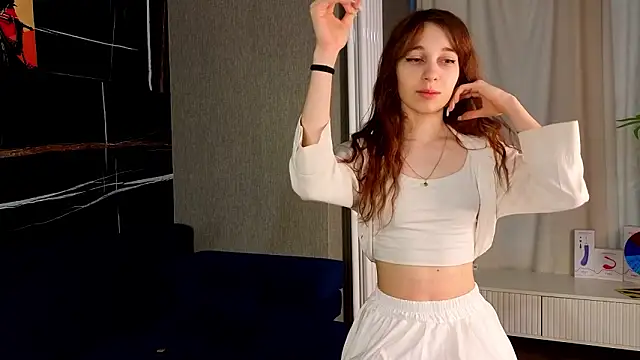 kitsun ne online show from February 13, 2026, 5:36 am