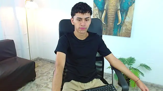 Snapshot of Alancum7 chatting on October 25, 2025, 1:07 pm Alancum7 online show from October 25, 2025, 1:07 pm