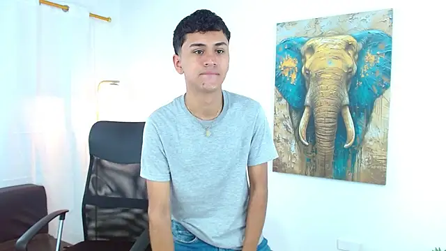 Snapshot of Alancum7 chatting on November 4, 2025, 1:10 pm Alancum7 online show from November 4, 2025, 1:10 pm