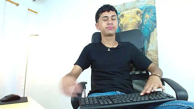 Snapshot of Alancum7 chatting on November 7, 2025, 1:00 pm Alancum7 online show from November 7, 2025, 1:00 pm