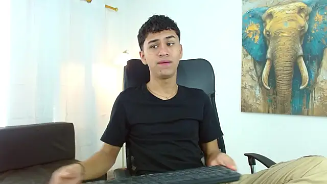 Snapshot of Alancum7 chatting on November 29, 2025, 12:52 pm Alancum7 online show from November 29, 2025, 12:52 pm