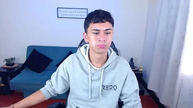 Snapshot of Alancum7 chatting on December 22, 2025, 12:57 pm Alancum7 online show from December 22, 2025, 12:57 pm